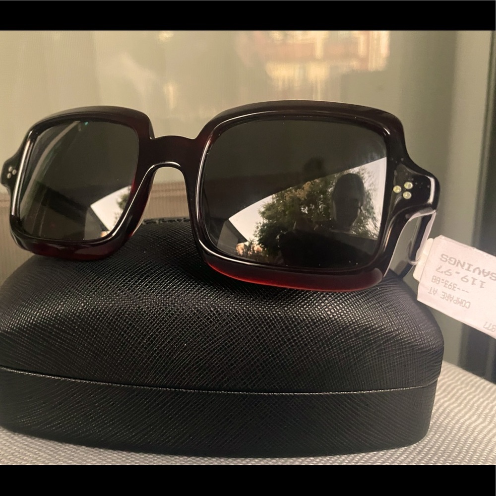 NEW, Never worn!OLIVER PEOPLES L.A Mens/Women’s Sunglasses. Box & orig tags incl